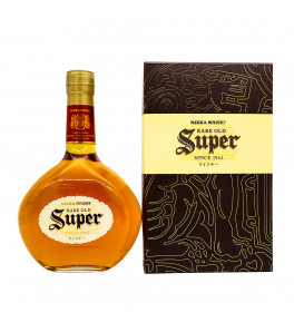 Nikka Whisky Super Rare Old un whisky blend avec son étui